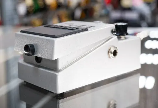 BOSS - FZ-5 Fuzz Pedal 2